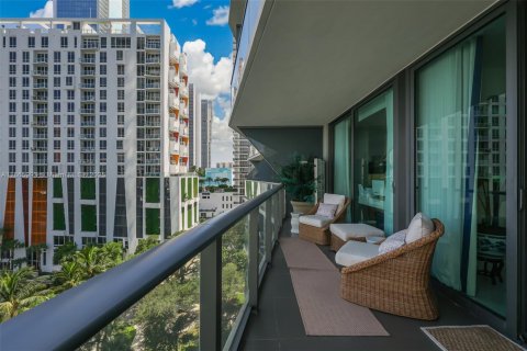 Condo in Miami, Florida, 2 bedrooms  № 1896120 - photo 7