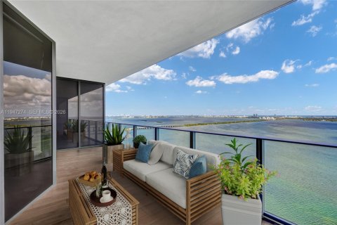 Condo in Miami, Florida, 2 bedrooms  № 2003503