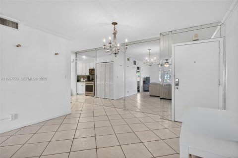 Condominio en venta en Wilton Manors, Florida, 1 dormitorio, 69.68 m2 № 2011366 - foto 10