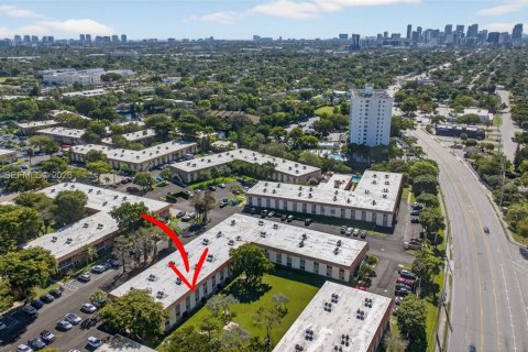 Condominio en venta en Wilton Manors, Florida, 1 dormitorio, 69.68 m2 № 2011366 - foto 28