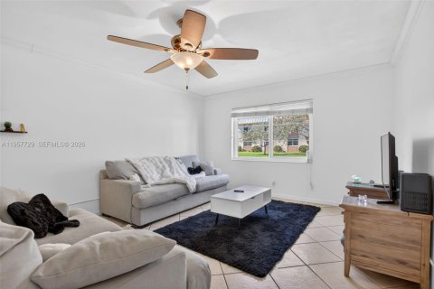 Condominio en venta en Wilton Manors, Florida, 1 dormitorio, 69.68 m2 № 2011366 - foto 6