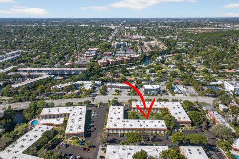 Condominio en venta en Wilton Manors, Florida, 1 dormitorio, 69.68 m2 № 2011366 - foto 27