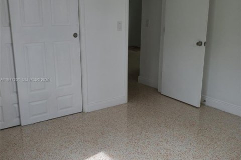 Снять в аренду квартиру в Майами, Флорида 2 спальни, 139.54м2, № 2003493 - фото 12