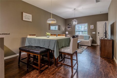 Townhouse in Kissimmee, Florida 3 bedrooms, 120.77 sq.m. № 2410611 - photo 4