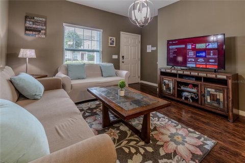 Townhouse in Kissimmee, Florida 3 bedrooms, 120.77 sq.m. № 2410611 - photo 3