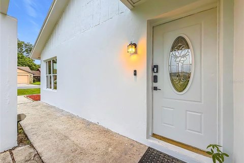 House in Altamonte Springs, Florida 2 bedrooms, 121.33 sq.m. № 2337212 - photo 8