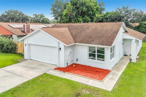 House in Altamonte Springs, Florida 2 bedrooms, 121.33 sq.m. № 2337212