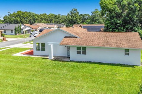 House in Altamonte Springs, Florida 2 bedrooms, 121.33 sq.m. № 2337212 - photo 5