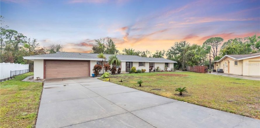 Villa ou maison à Sarasota, Floride 4 chambres, 241.08 m2 № 2110765