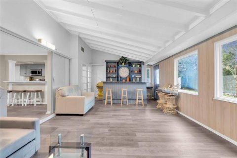 Villa ou maison à louer à Sarasota, Floride: 4 chambres, 241.08 m2 № 2110765 - photo 14