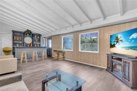 Villa ou maison à louer à Sarasota, Floride: 4 chambres, 241.08 m2 № 2110765 - photo 15