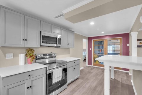 Villa ou maison à louer à Sarasota, Floride: 4 chambres, 241.08 m2 № 2110765 - photo 10