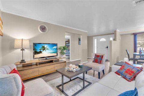 Villa ou maison à louer à Sarasota, Floride: 4 chambres, 241.08 m2 № 2110765 - photo 5