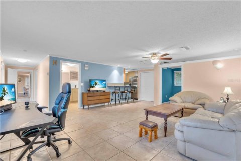 Villa ou maison à louer à Sarasota, Floride: 4 chambres, 241.08 m2 № 2110765 - photo 20