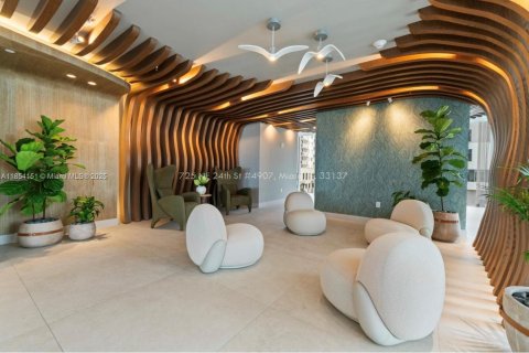 Condo in Miami, Florida, 4 bedrooms  № 1877988 - photo 4