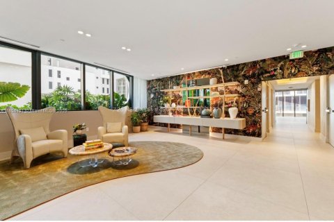 Condo in Miami, Florida, 4 bedrooms  № 1877988 - photo 5