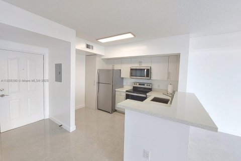 Купить кондоминиум в Майами, Флорида 1 спальня, 63.64м2, № 1924086 - фото 15