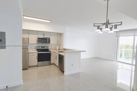 Купить кондоминиум в Майами, Флорида 1 спальня, 63.64м2, № 1924086 - фото 16