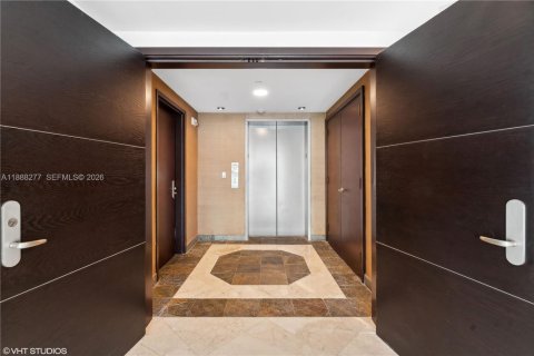Copropriété à vendre à Miami, Floride: 2 chambres, 142.05 m2 № 2089700 - photo 13