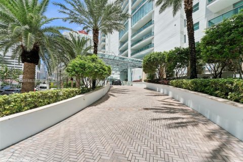 Copropriété à vendre à Miami, Floride: 2 chambres, 142.05 m2 № 2089700 - photo 10