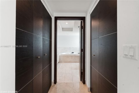 Copropriété à vendre à Miami, Floride: 2 chambres, 142.05 m2 № 2089700 - photo 25