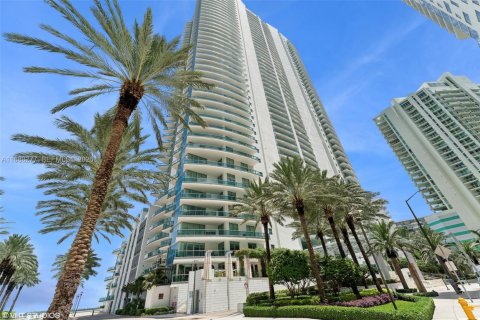 Copropriété à vendre à Miami, Floride: 2 chambres, 142.05 m2 № 2089700 - photo 8