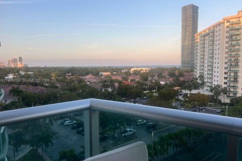 Condominio en venta en Sunny Isles Beach, Florida, 1 dormitorio, 93.37 m2 № 2030011 - foto 4