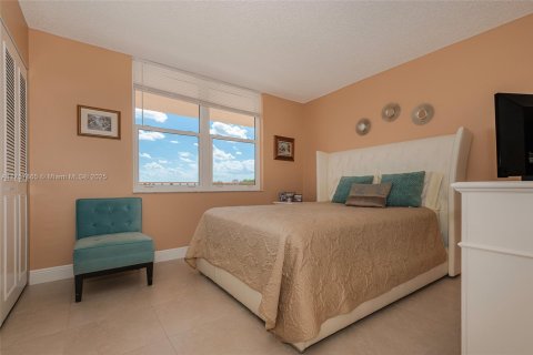 Condo in Delray Beach, Florida, 2 bedrooms  № 1707987 - photo 17