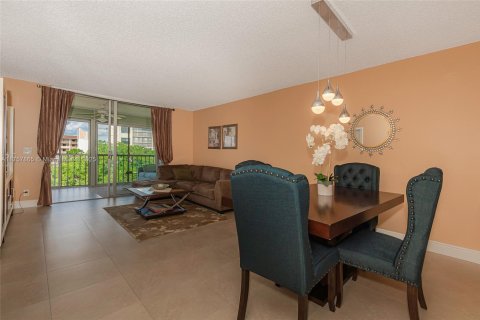 Condo in Delray Beach, Florida, 2 bedrooms  № 1707987 - photo 7
