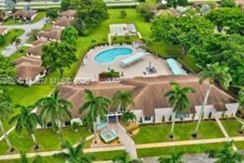 Condo in Delray Beach, Florida, 2 bedrooms  № 1707987 - photo 29