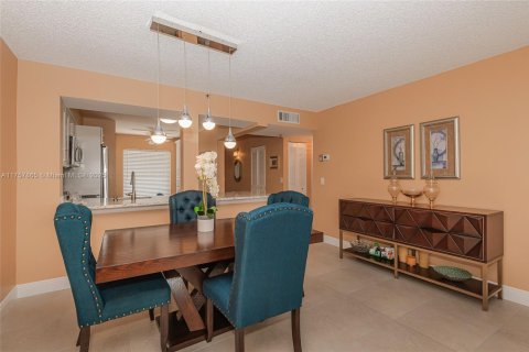 Condo in Delray Beach, Florida, 2 bedrooms  № 1707987 - photo 6