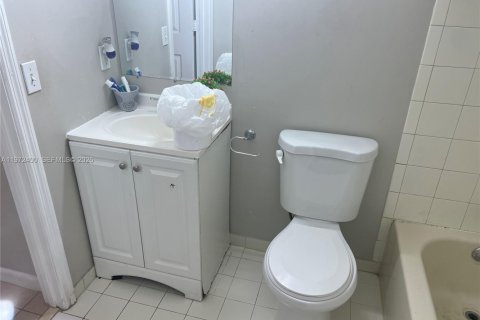 Купить таунхаус в Хомстед, Флорида 3 спальни, 103.59м2, № 2032995 - фото 27