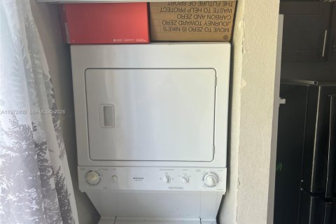 Купить таунхаус в Хомстед, Флорида 3 спальни, 103.59м2, № 2032995 - фото 8