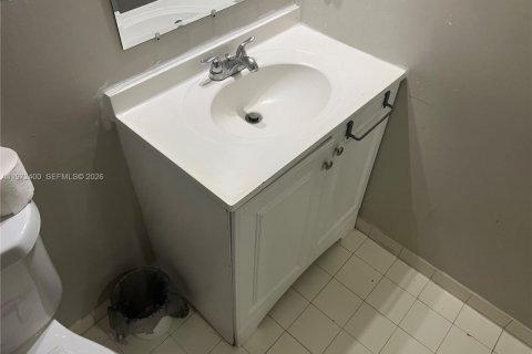 Купить таунхаус в Хомстед, Флорида 3 спальни, 103.59м2, № 2032995 - фото 23