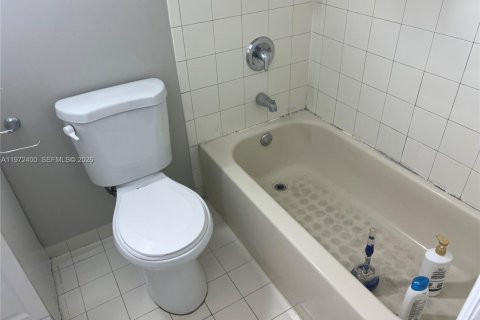 Купить таунхаус в Хомстед, Флорида 3 спальни, 103.59м2, № 2032995 - фото 29