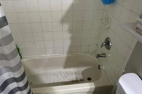 Купить таунхаус в Хомстед, Флорида 3 спальни, 103.59м2, № 2032995 - фото 21