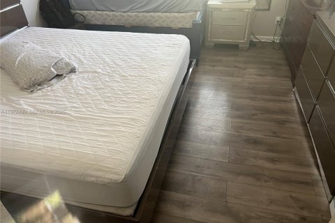 Купить таунхаус в Хомстед, Флорида 3 спальни, 103.59м2, № 2032995 - фото 14