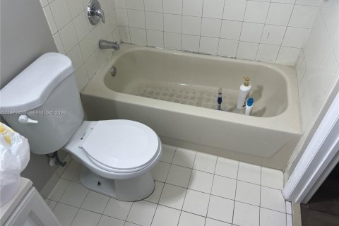 Купить таунхаус в Хомстед, Флорида 3 спальни, 103.59м2, № 2032995 - фото 28