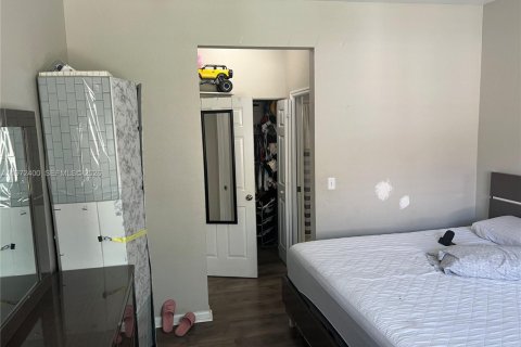 Купить таунхаус в Хомстед, Флорида 3 спальни, 103.59м2, № 2032995 - фото 15