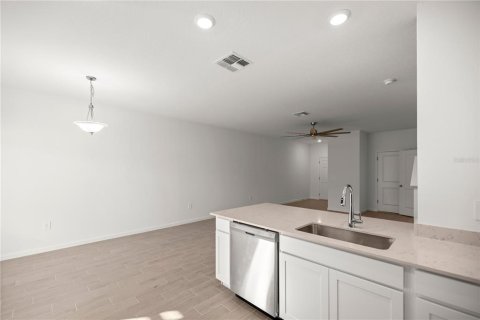 Townhouse in Ocala, Florida 3 bedrooms, 158.68 sq.m. № 1903235 - photo 9