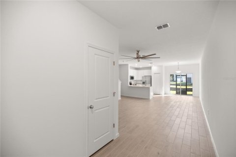 Townhouse in Ocala, Florida 3 bedrooms, 158.68 sq.m. № 1903235 - photo 4