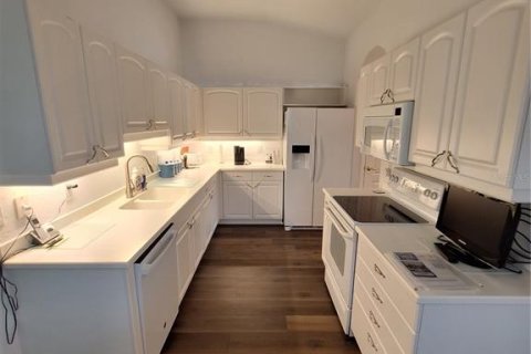House in Venice, Florida 2 bedrooms, 145.39 sq.m. № 1530535 - photo 5