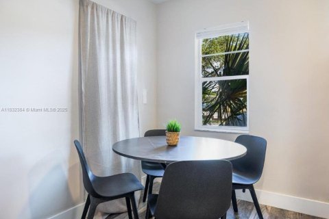 Commercial property in Fort Lauderdale, Florida № 1936945 - photo 9