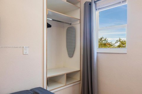 Commercial property in Fort Lauderdale, Florida № 1936945 - photo 25