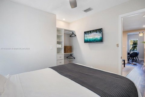 Commercial property in Fort Lauderdale, Florida № 1936945 - photo 17