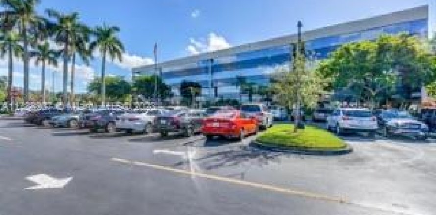 Oficina en Doral, Florida № 846412