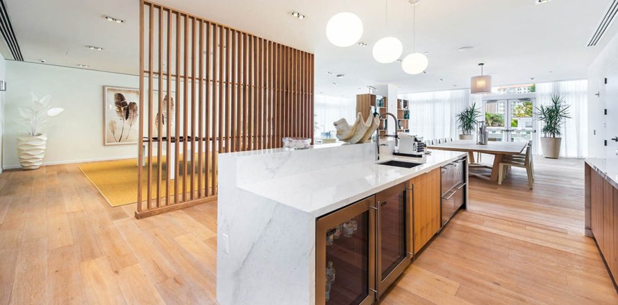Квартира в GALE RESIDENCES в Форт-Лодердейл, Флорида 1 спальня, 78м2 № 147052