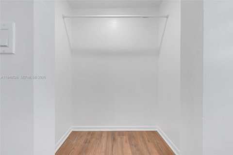 Купить кондоминиум в Майами, Флорида 2 спальни, 84.26м2, № 2005376 - фото 21