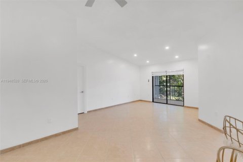 Купить кондоминиум в Майами, Флорида 2 спальни, 84.26м2, № 2005376 - фото 12