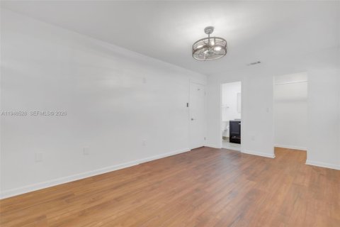 Купить кондоминиум в Майами, Флорида 2 спальни, 84.26м2, № 2005376 - фото 20